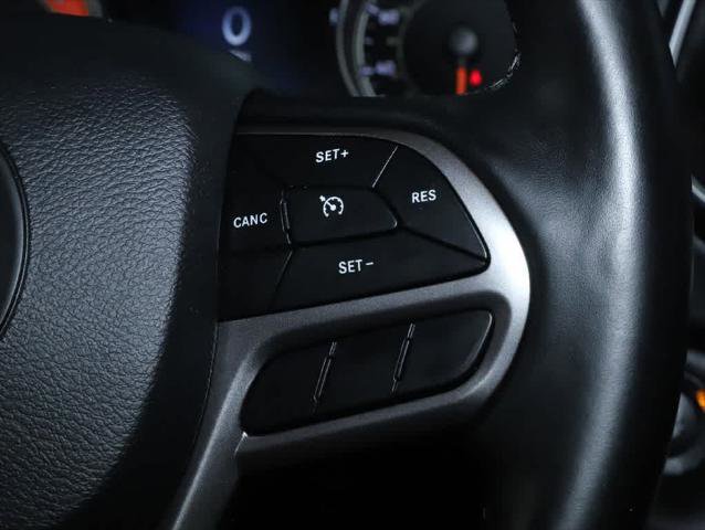 Certified 2021 Jeep Cherokee Latitude Lux w/ Comfort/Convenience Group AWD/4WD image 23