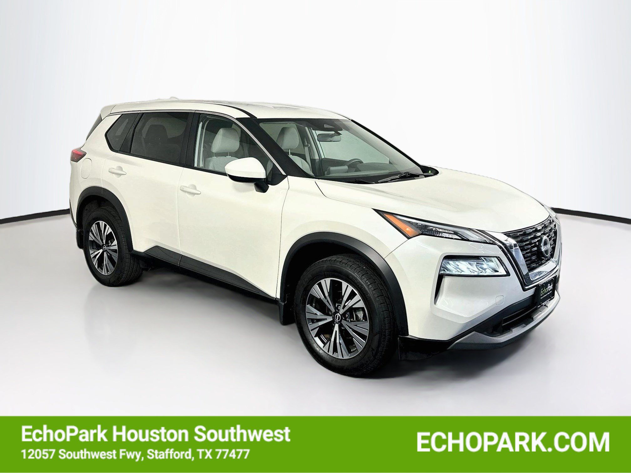 Used 2023 Nissan Rogue SV FWD image 1