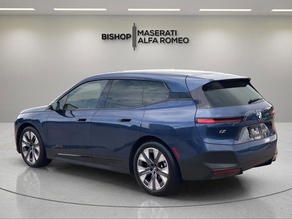Used 2022 BMW iX xDrive50 w/ Convenience Package image 4