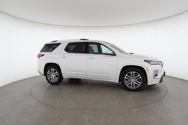 Used 2024 Chevrolet Traverse High Country image 24