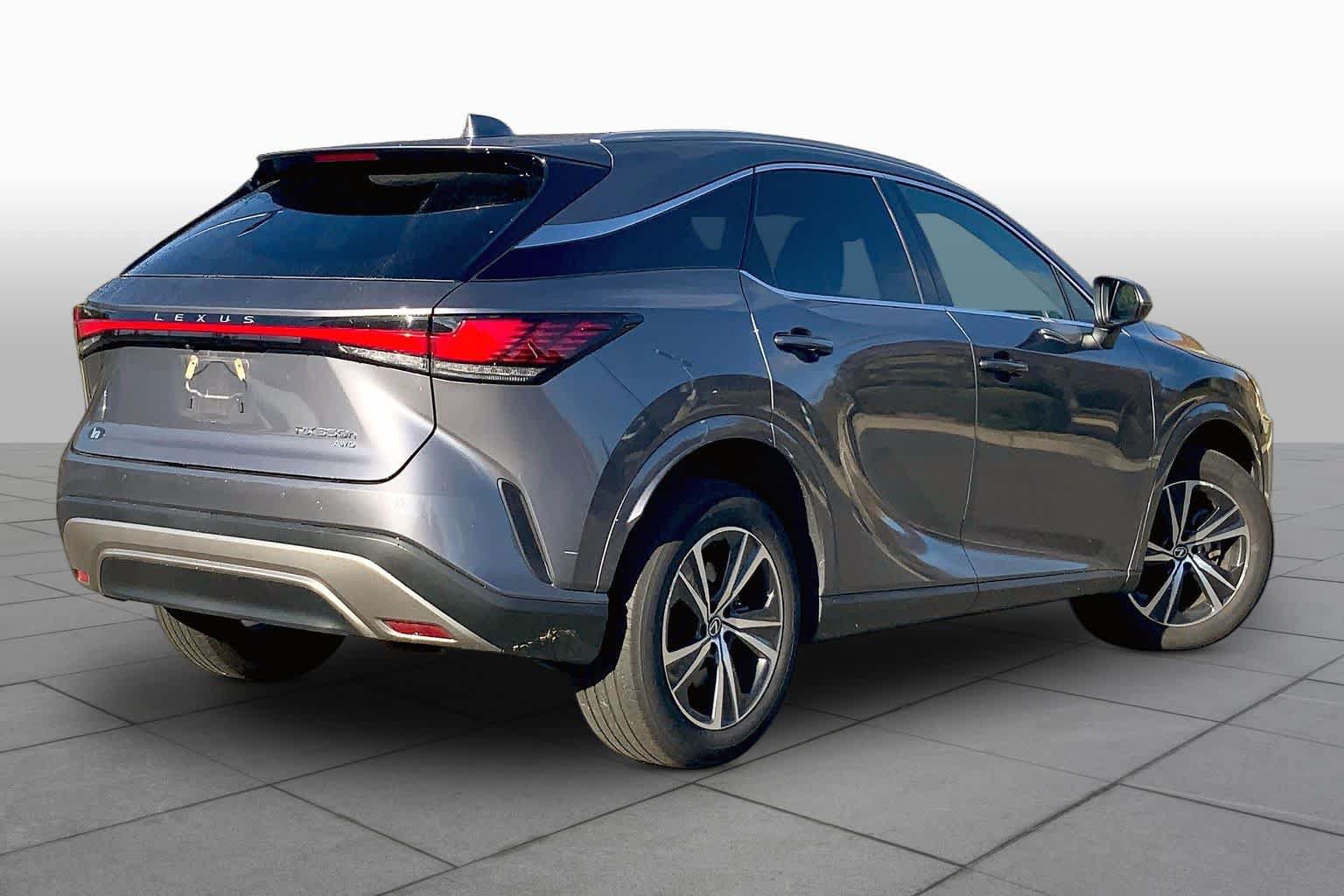 Used 2023 Lexus RX 350h w/ Accessory Package (2T) AWD/4WD image 13
