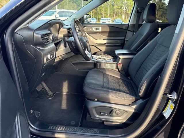 Used 2020 Ford Explorer XLT w/ Class III Trailer Tow Package image 21