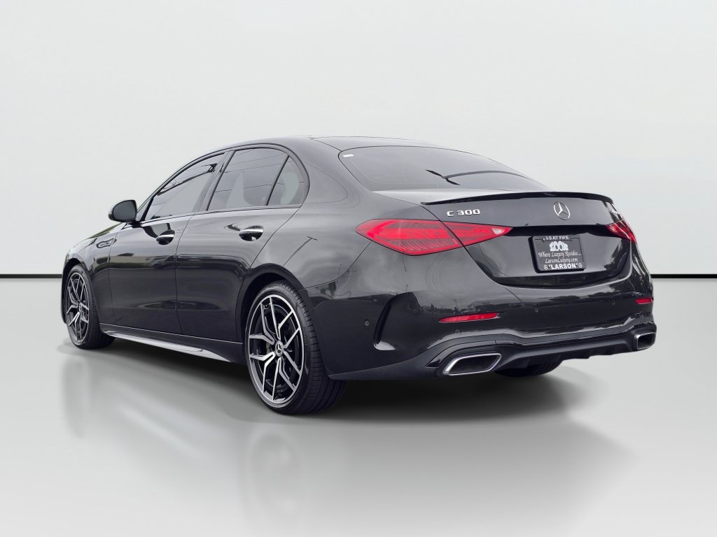 Used 2023 Mercedes-Benz C 300 4MATIC Sedan image 4