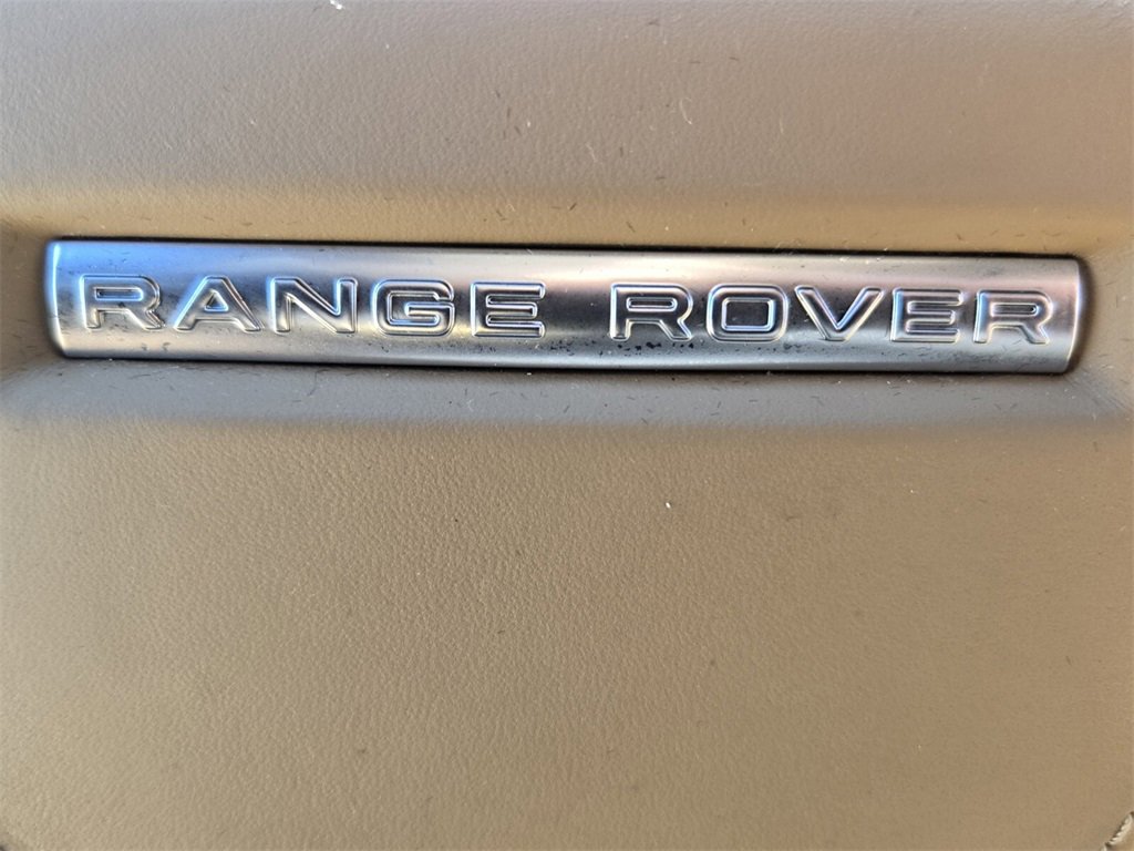 Used 2024 Land Rover Range Rover Long Wheelbase SE image 23