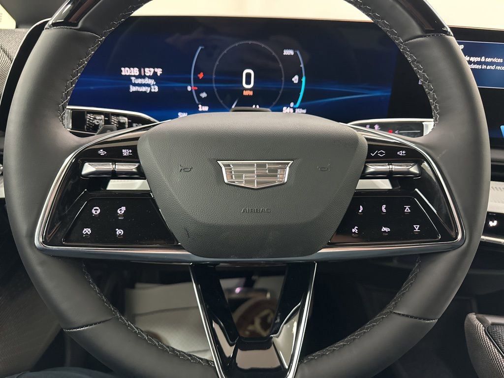New 2026 Cadillac Optiq Luxury 1 image 31