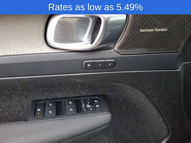 Certified 2023 Volvo XC40 B5 Plus w/ Climate Package image 15