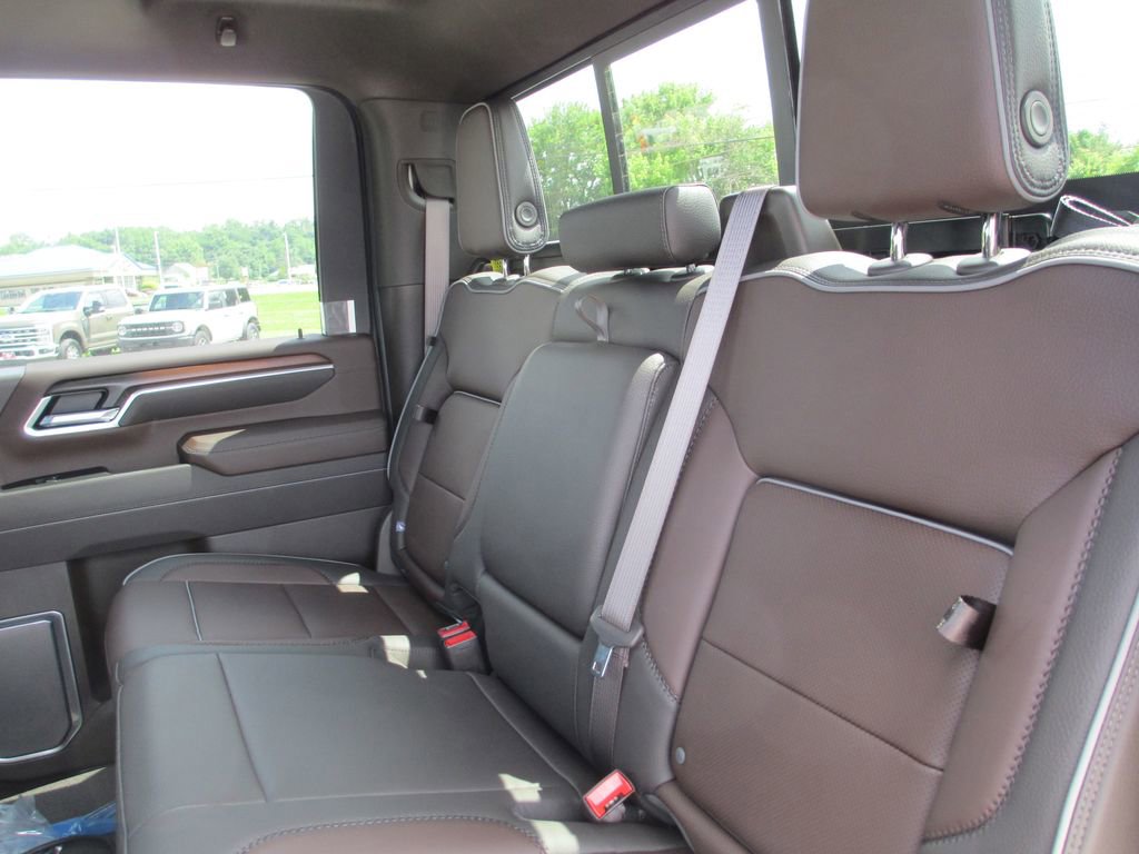 New 2026 GMC Sierra 2500 Denali w/ Denali Reserve Package AWD/4WD image 13