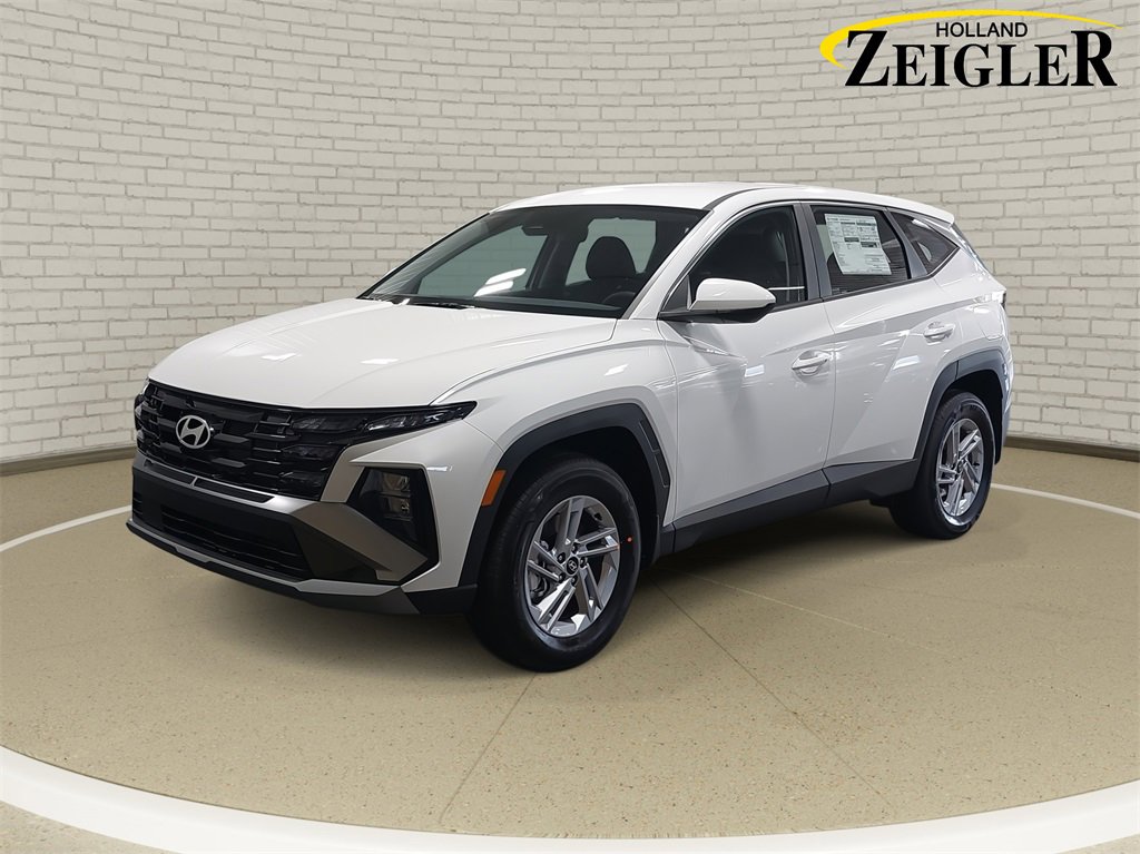 New 2025 Hyundai Tucson SE