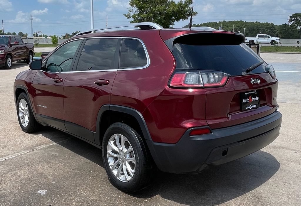 Used 2019 Jeep Cherokee Latitude w/ Popular Appearance Group FWD image 4