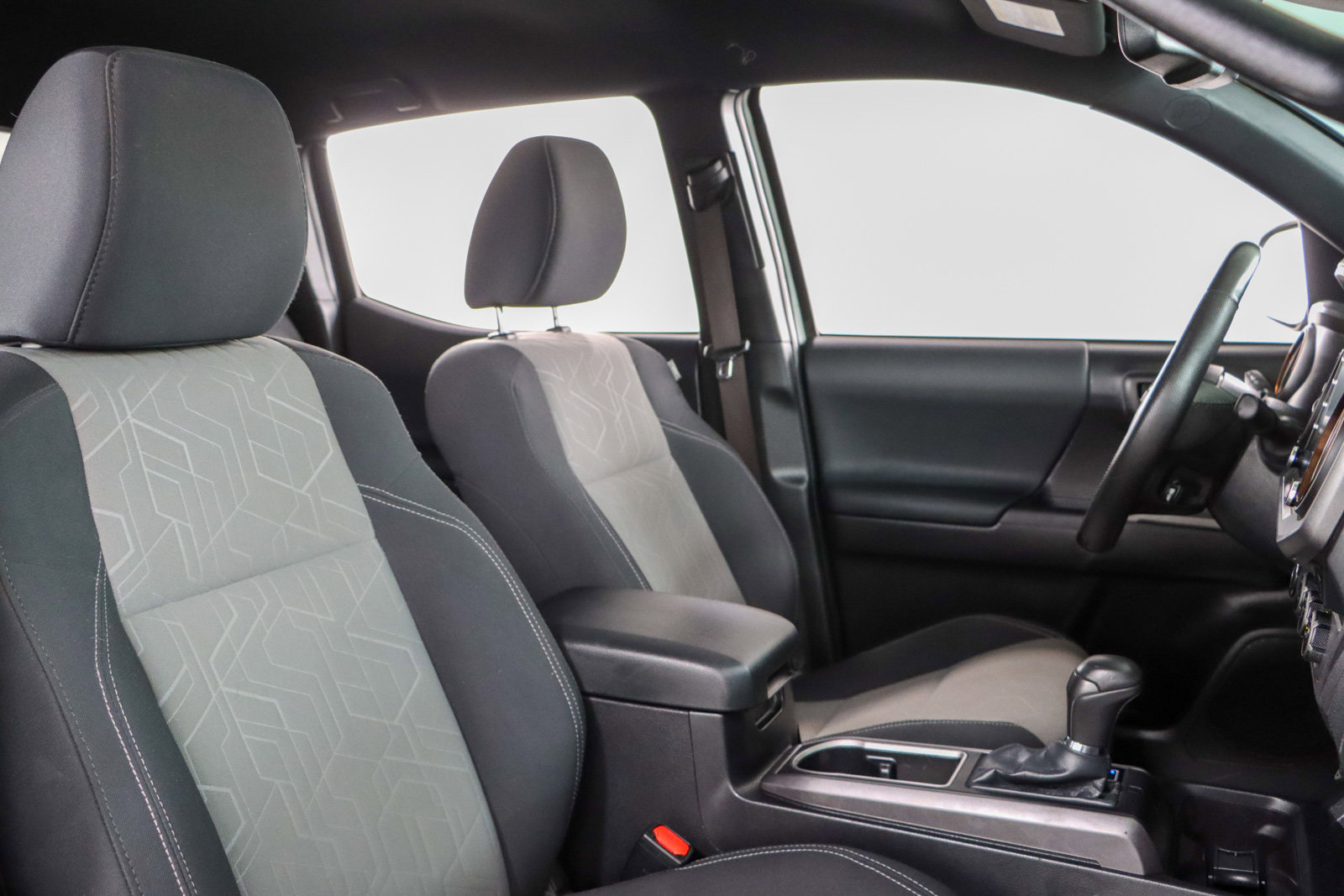 Used 2023 Toyota Tacoma TRD Off-Road image 28