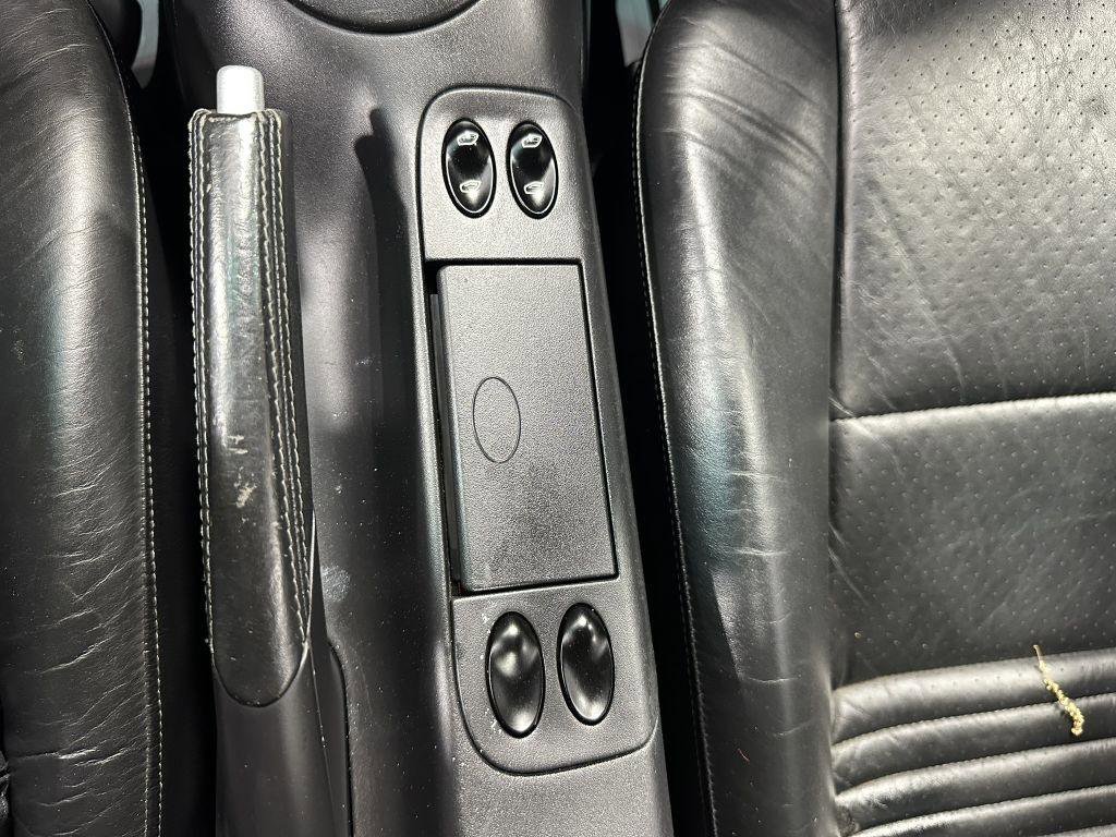 Used 2003 Porsche Boxster RWD image 18
