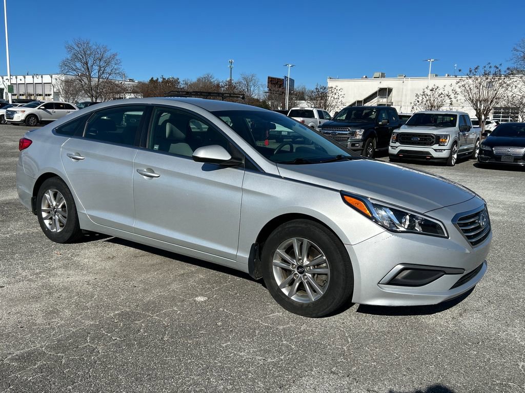 Used 2017 Hyundai Sonata SE image 8