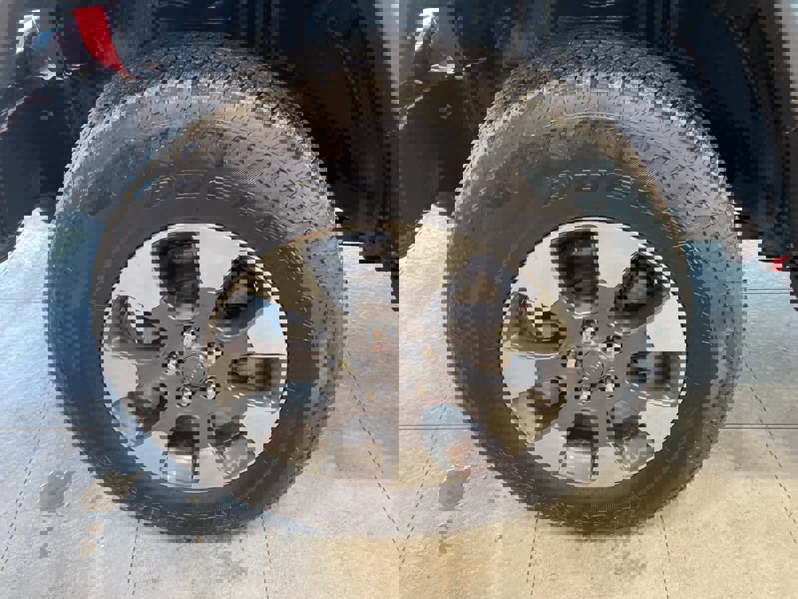 Used 2018 Jeep Wrangler Unlimited Sahara w/ Uconnect 4C Nav & Sound Group image 9