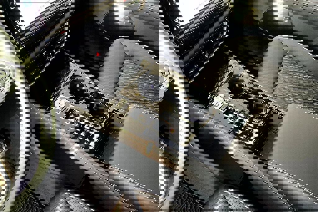 New 2026 Volkswagen Atlas SEL Premium R-Line image 17