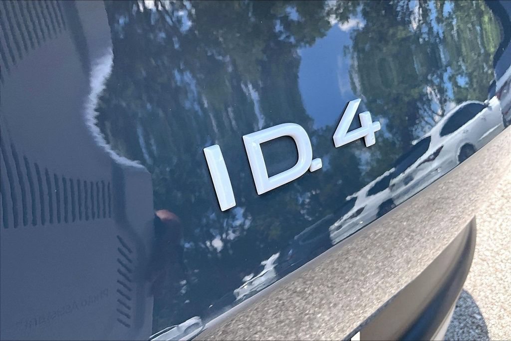 Used 2023 Volkswagen ID.4 Pro S Plus RWD image 40
