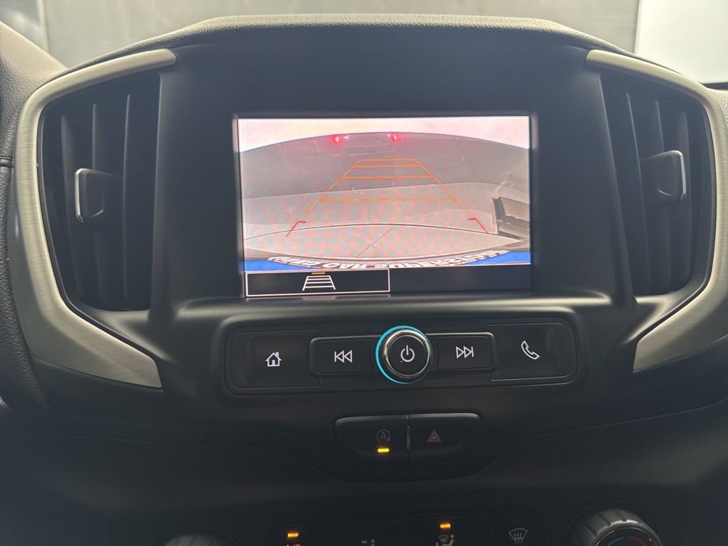Used 2024 GMC Terrain SLE w/ Elevation Edition FWD image 18