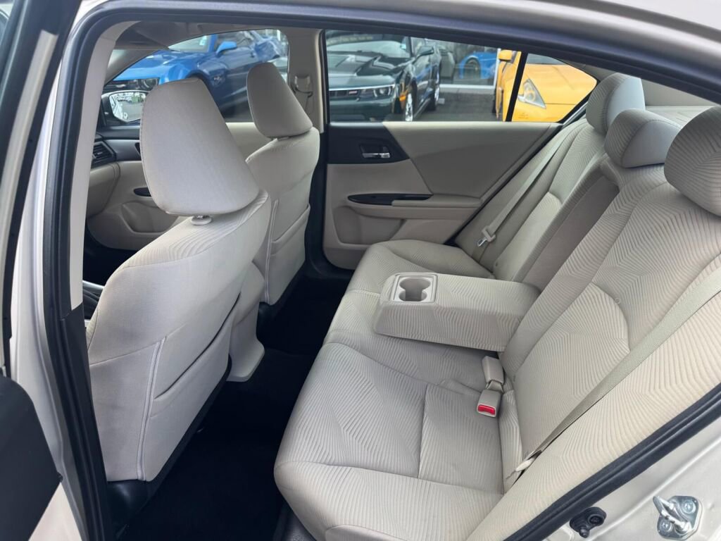Used 2015 Honda Accord LX image 10