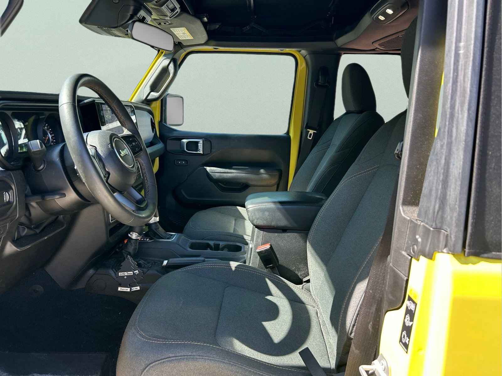 Certified 2024 Jeep Wrangler Sport AWD/4WD image 9
