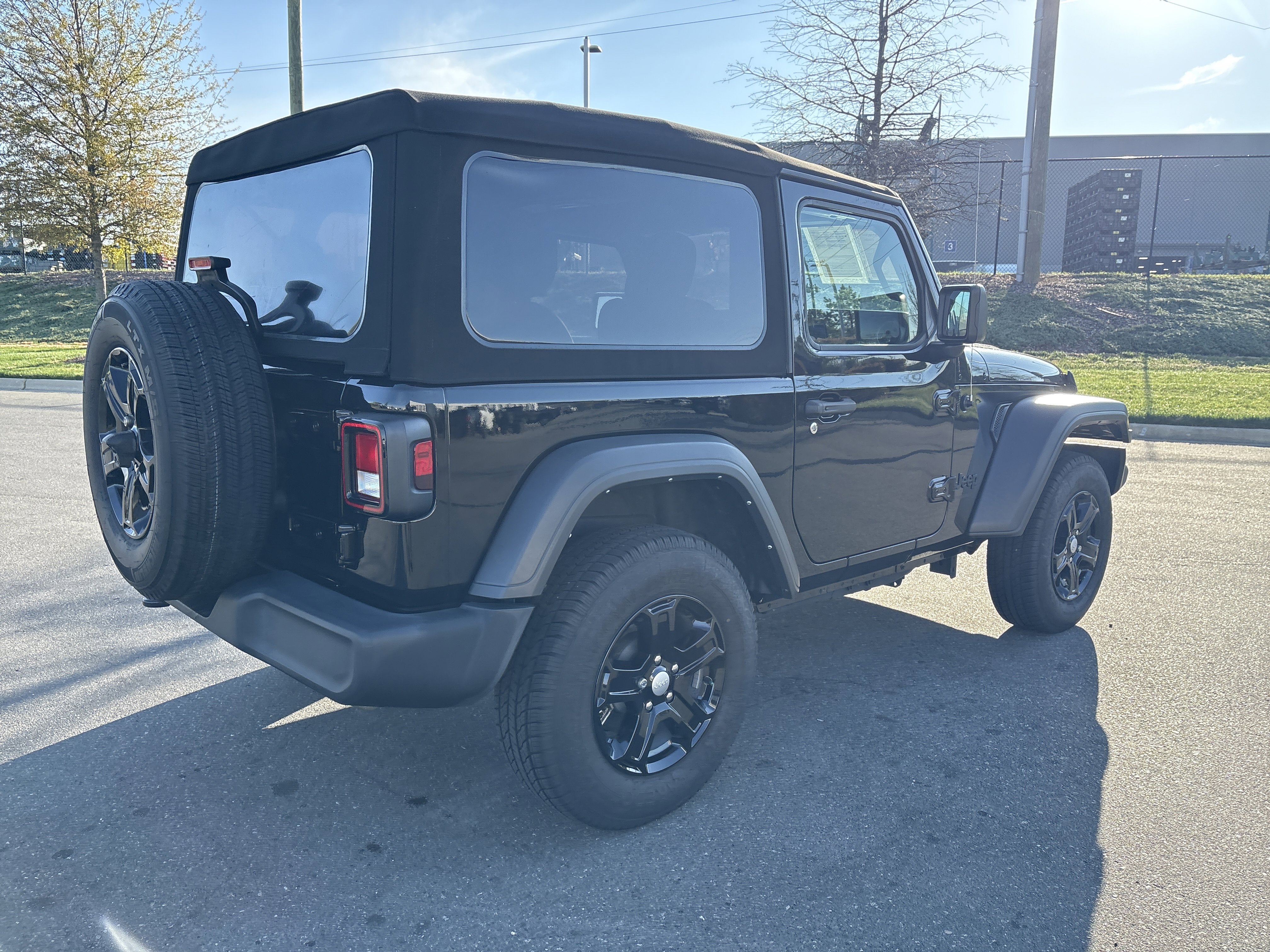 Certified 2023 Jeep Wrangler Sport AWD/4WD image 9