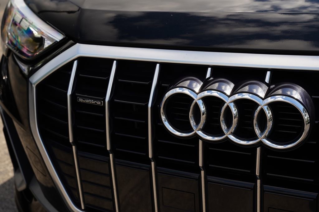 Used 2021 Audi Q3 2.0T Premium w/ Convenience Package AWD/4WD image 13