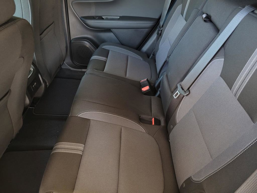 New 2025 Chevrolet Blazer LT image 9