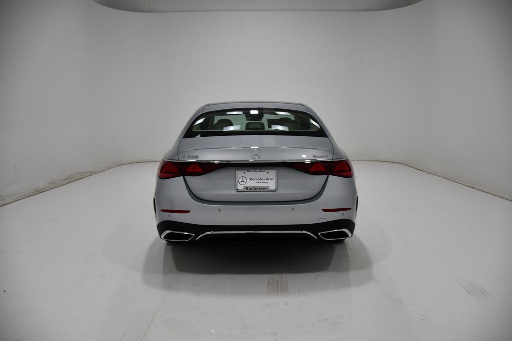 New 2026 Mercedes-Benz E 350 4MATIC Sedan image 4