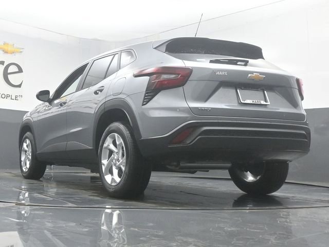 New 2026 Chevrolet Trax LS image 5