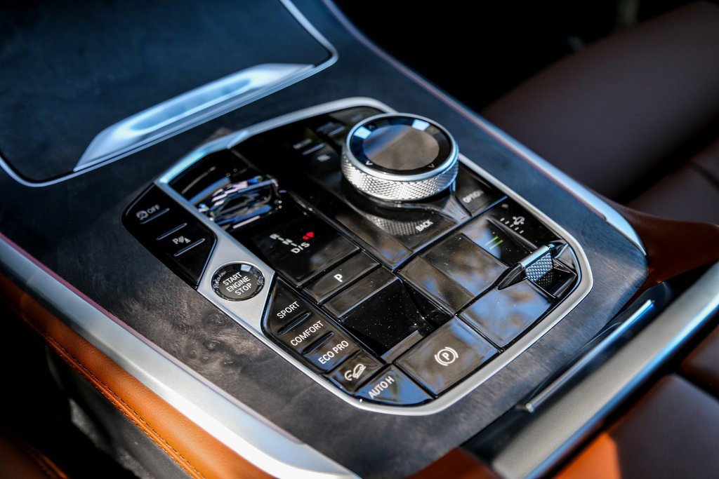 New 2026 BMW X5 xDrive40i w/ Executive Package image 14