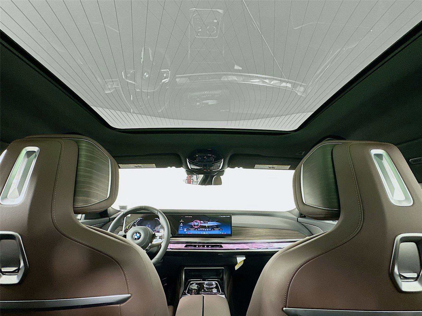 New 2026 BMW 740i xDrive 740i xDrive w/ Premium Package image 23