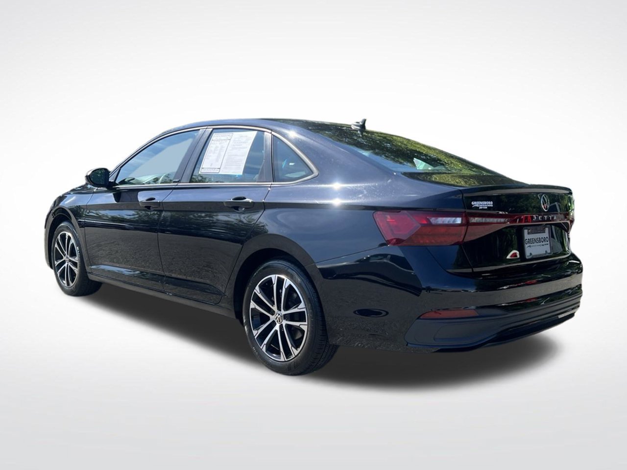 Used 2025 Volkswagen Jetta Sport FWD image 4