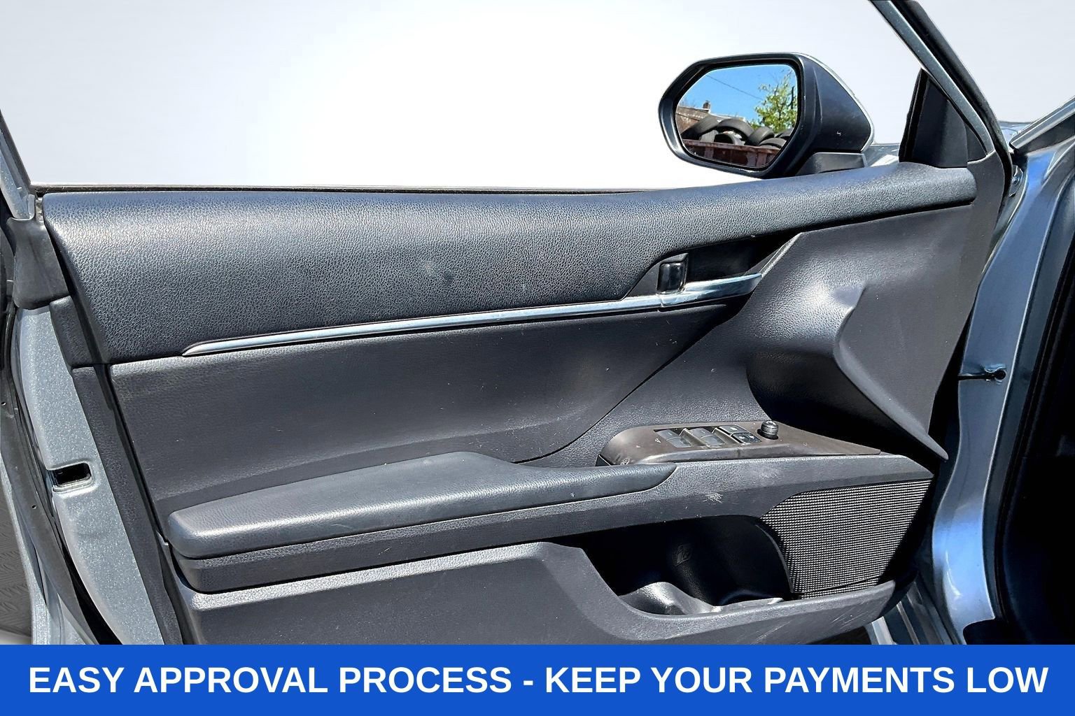 Used 2022 Toyota Camry SE FWD image 25