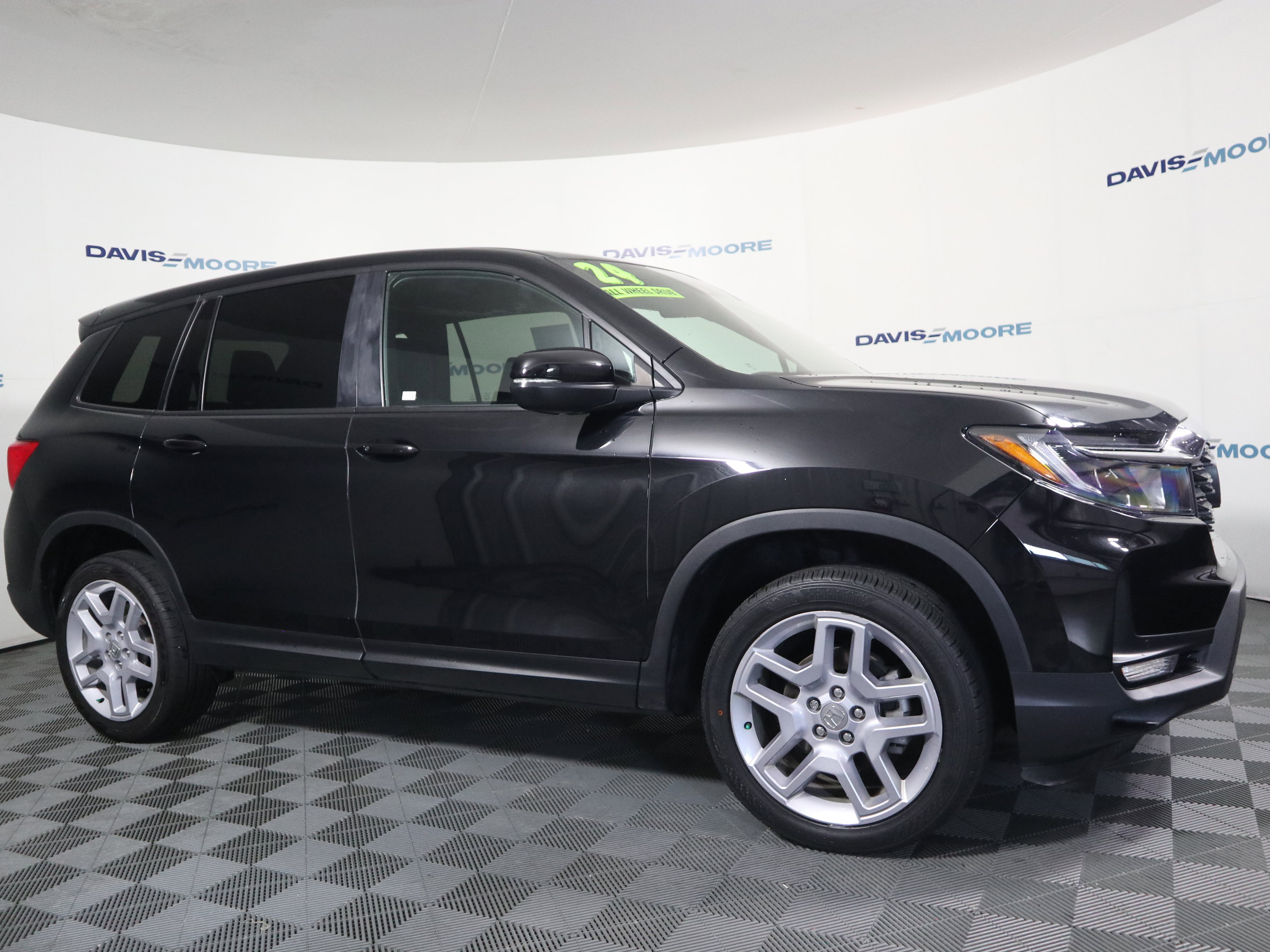 Used 2024 Honda Passport EX-L image 4