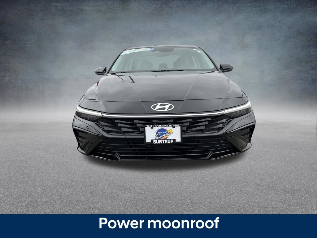 New 2025 Hyundai Elantra Limited image 8