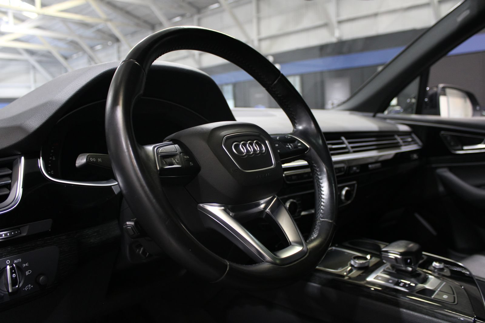 Used 2017 Audi Q7 3.0T Premium Plus AWD/4WD image 23