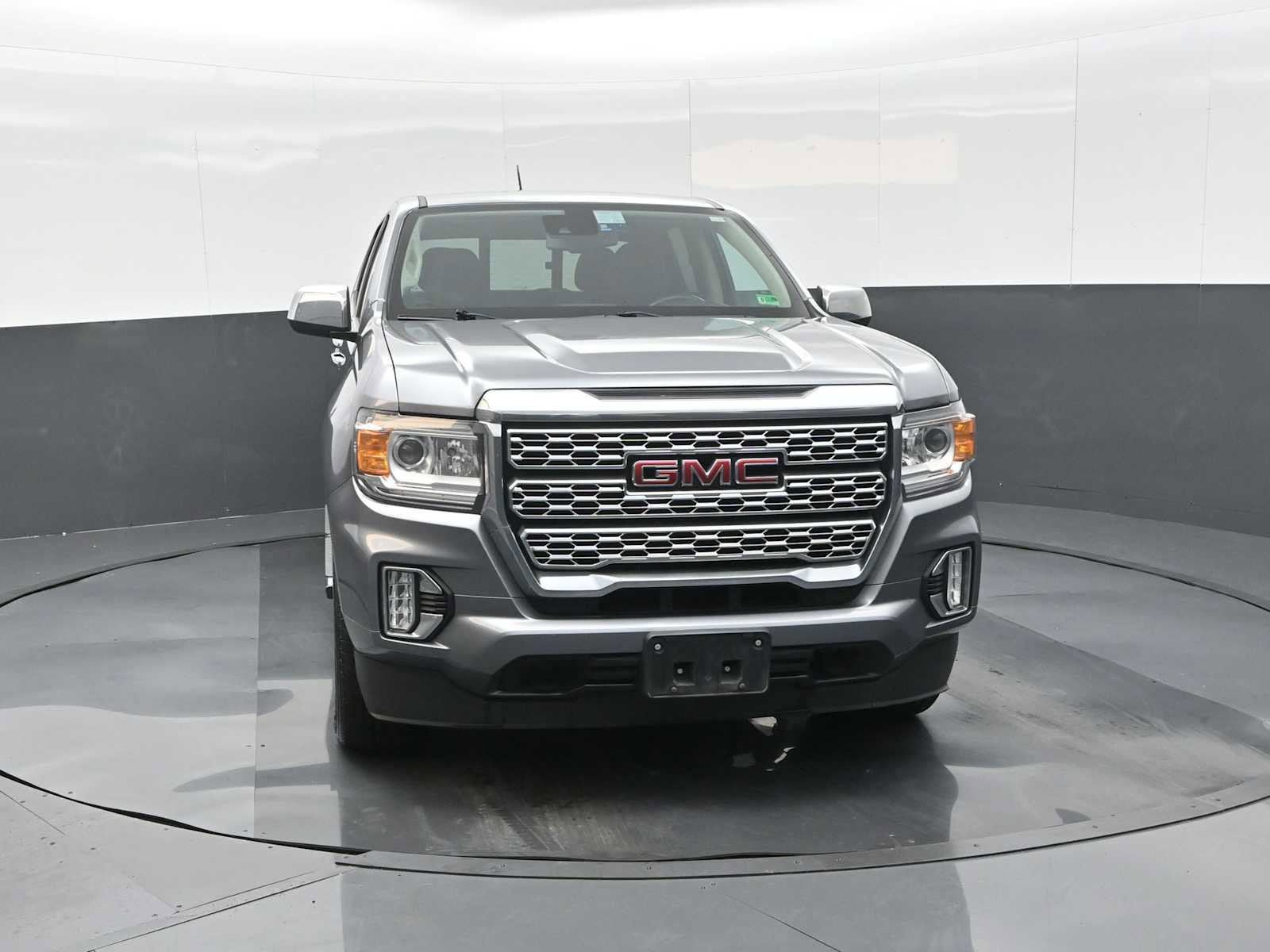 Used 2022 GMC Canyon Denali image 3
