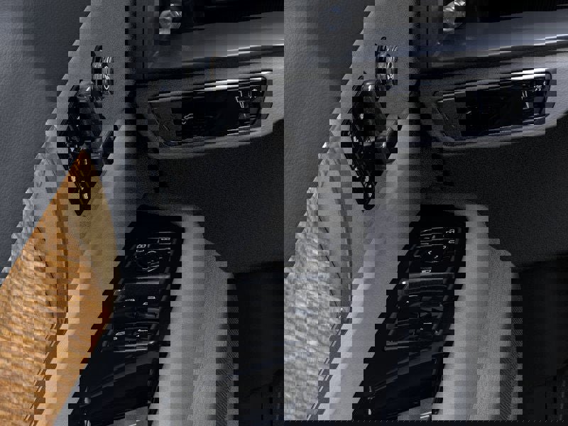 New 2026 Cadillac Vistiq Sport image 22