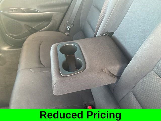 Used 2018 Chevrolet Malibu LT image 34