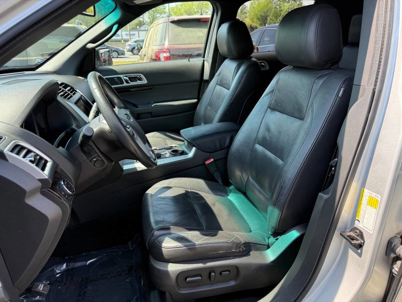 Used 2014 Ford Explorer Limited w/ Equipment Group 302A FWD image 8