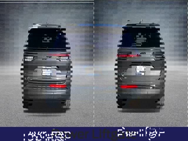 Used 2024 Jeep Grand Cherokee L Altitude image 6