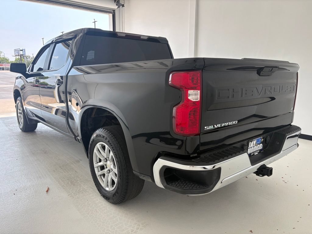 Used 2021 Chevrolet Silverado 1500 LT AWD/4WD image 17