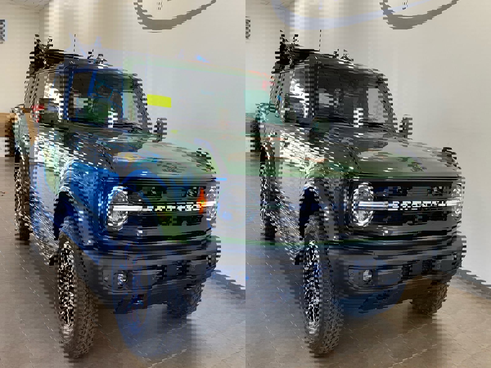 New 2025 Ford Bronco Outer Banks image 3