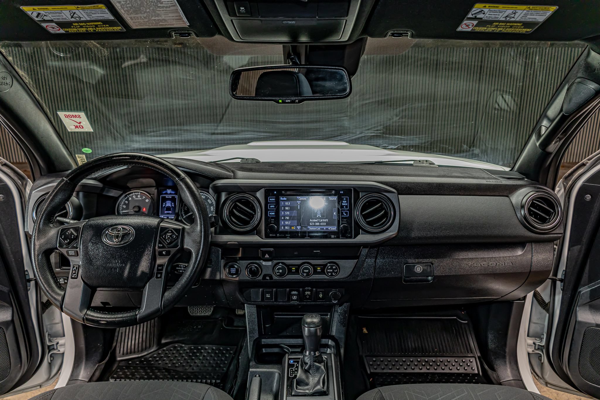Used 2019 Toyota Tacoma TRD Sport AWD/4WD image 17