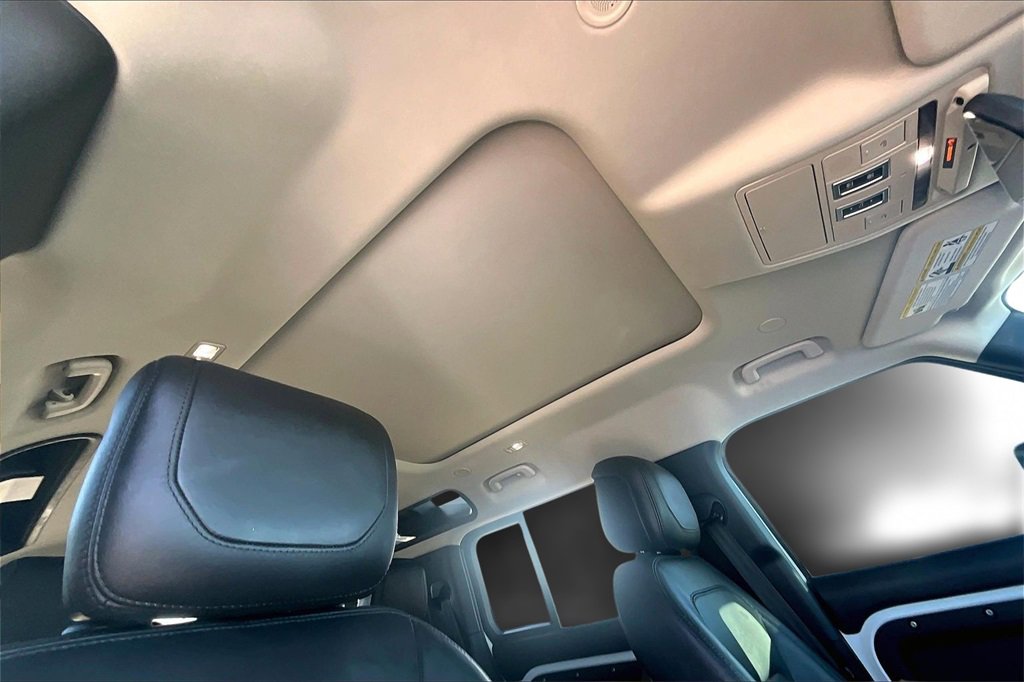 Used 2020 Land Rover Defender 110 HSE image 17