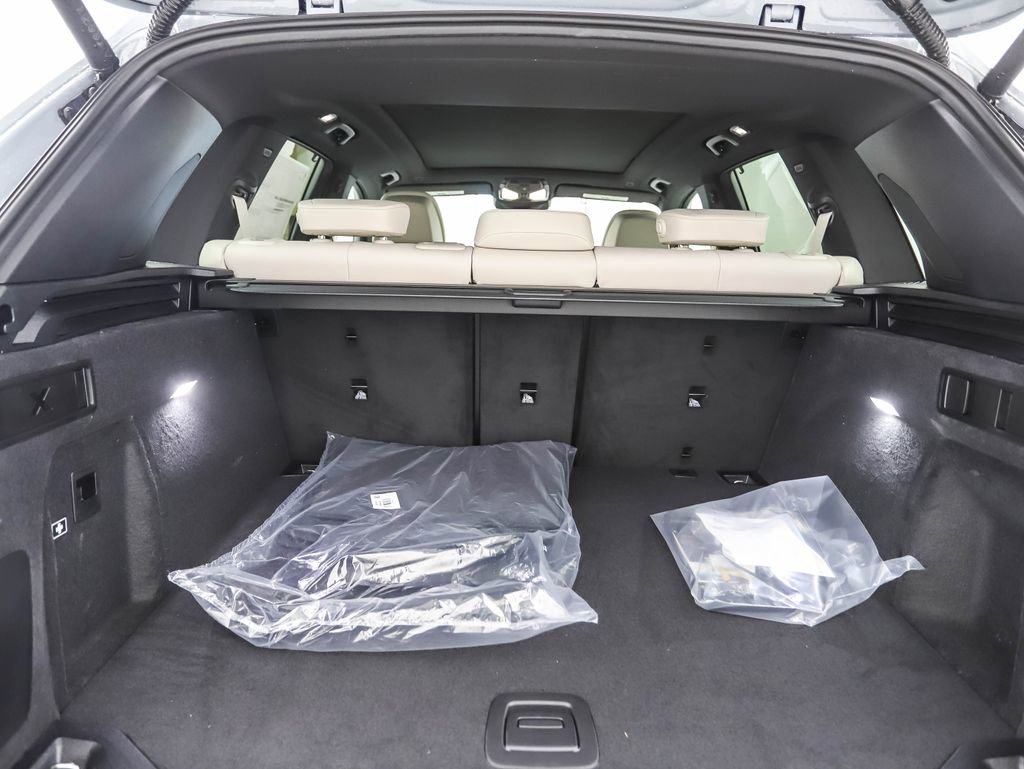 New 2026 BMW X5 xDrive40i w/ Executive Package image 24