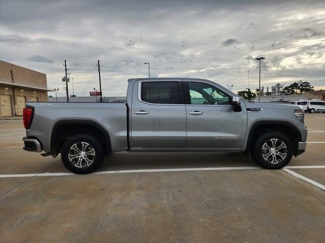 Used 2025 GMC Sierra 1500 SLT AWD/4WD image 4