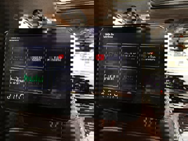 Used 2022 Cadillac Escalade ESV Sport Platinum image 32