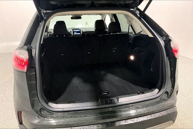 Used 2024 Ford Edge SEL w/ Convenience Package image 40