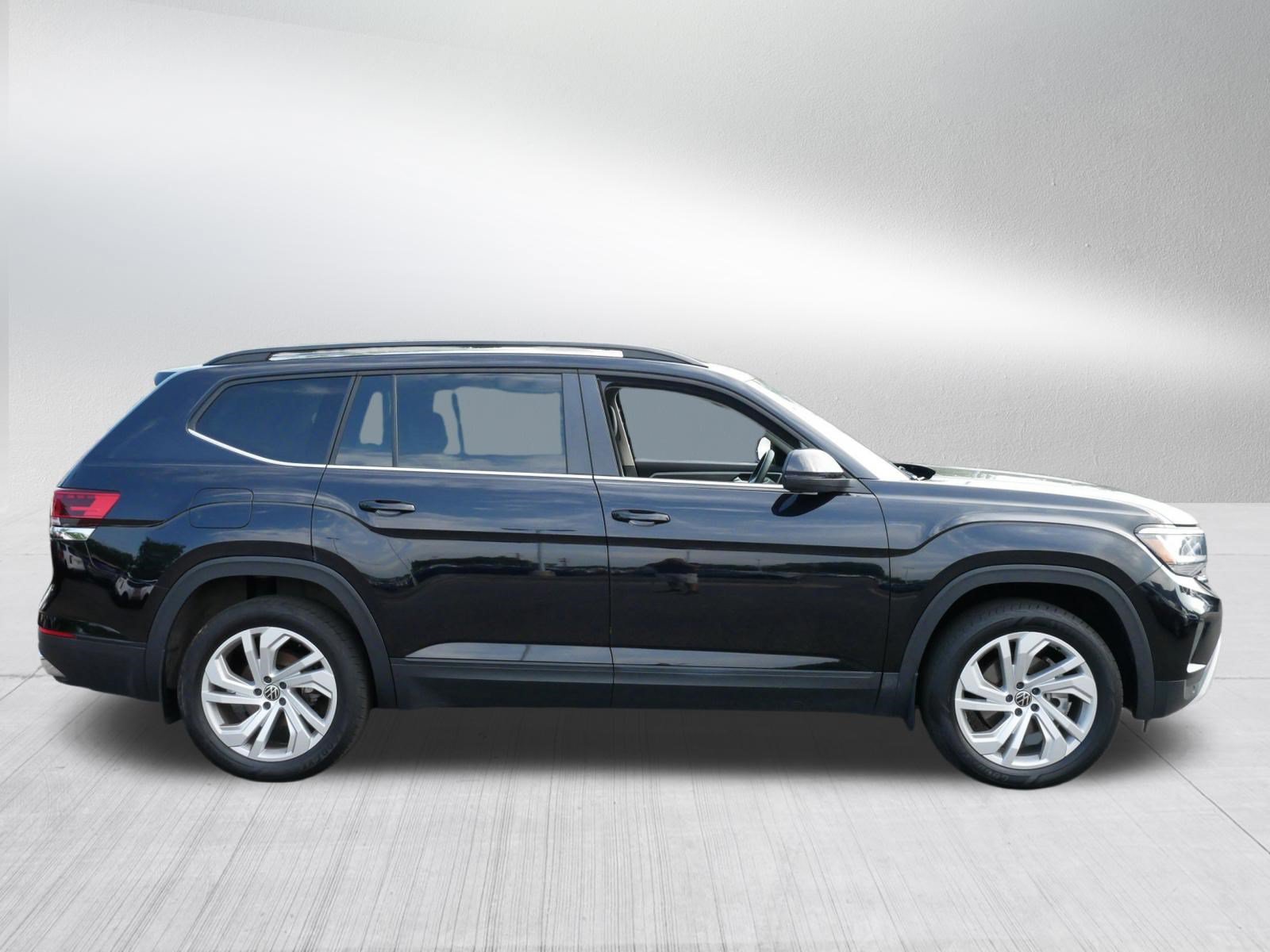 Certified 2023 Volkswagen Atlas SE w/ Panoramic Sunroof Package AWD/4WD image 8