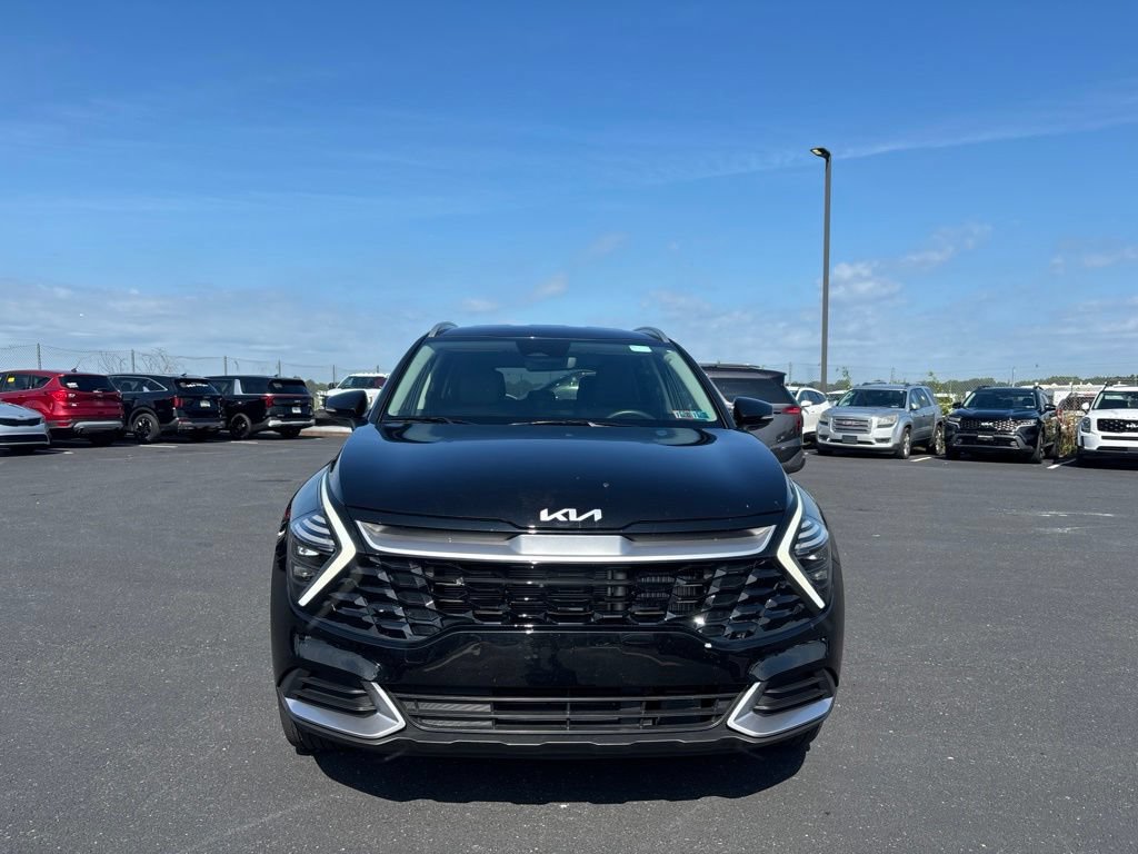 Certified 2025 Kia Sportage EX AWD/4WD image 8