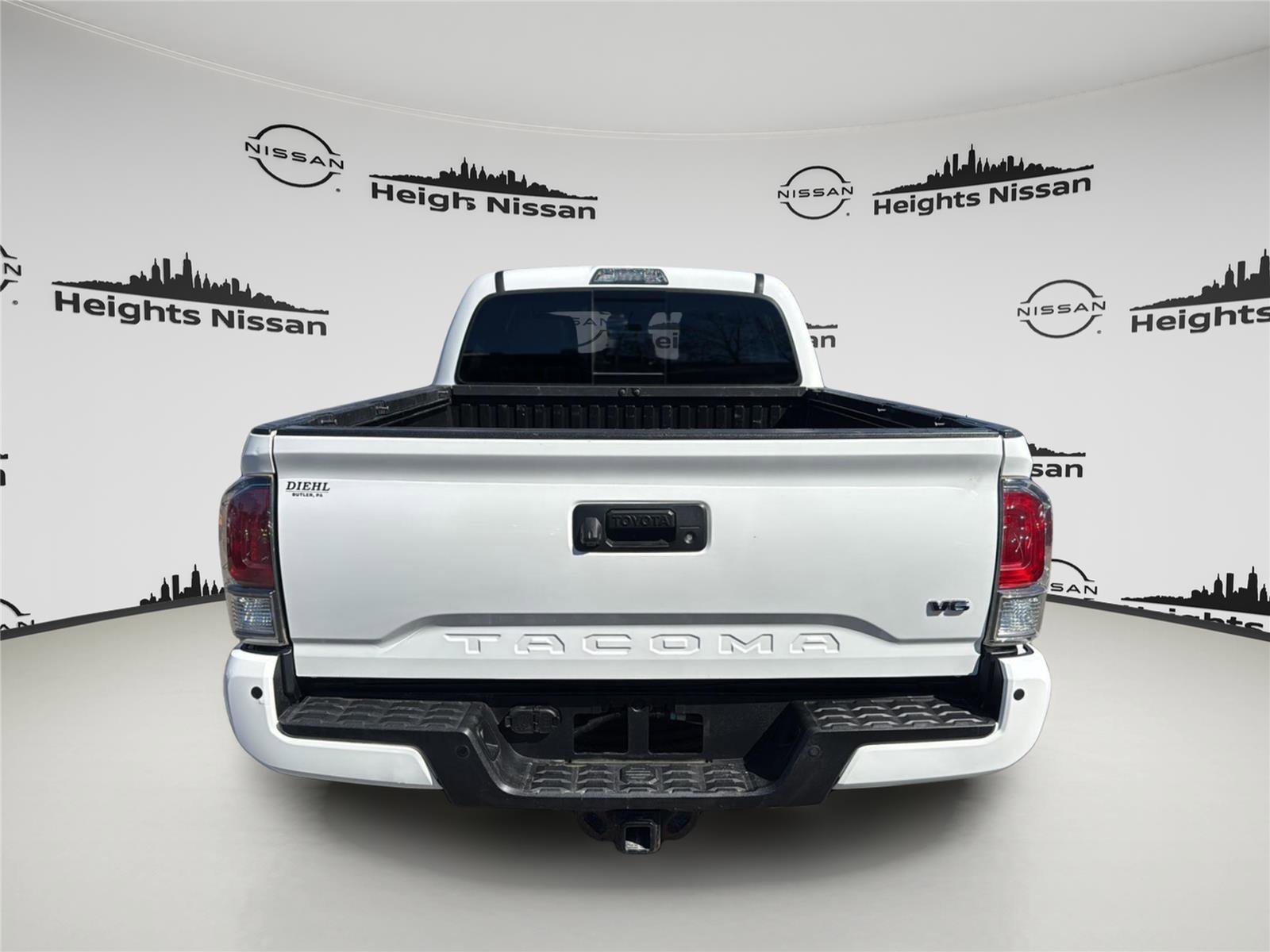 Used 2020 Toyota Tacoma TRD Sport w/ TRD Premium Sport Package image 7